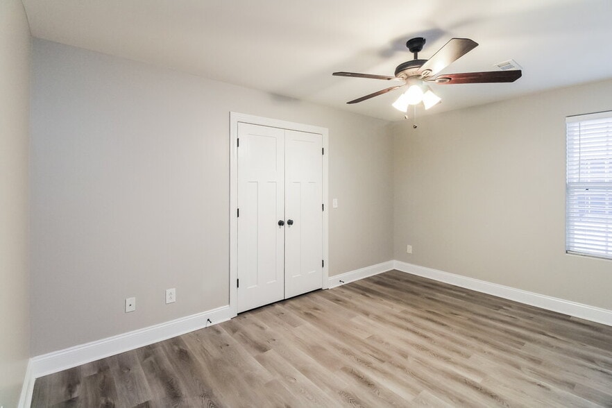 Building Photo - 2640 Candlewick Ct