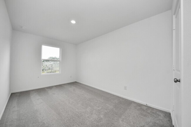 Building Photo - 13499 Sonali Springs Dr