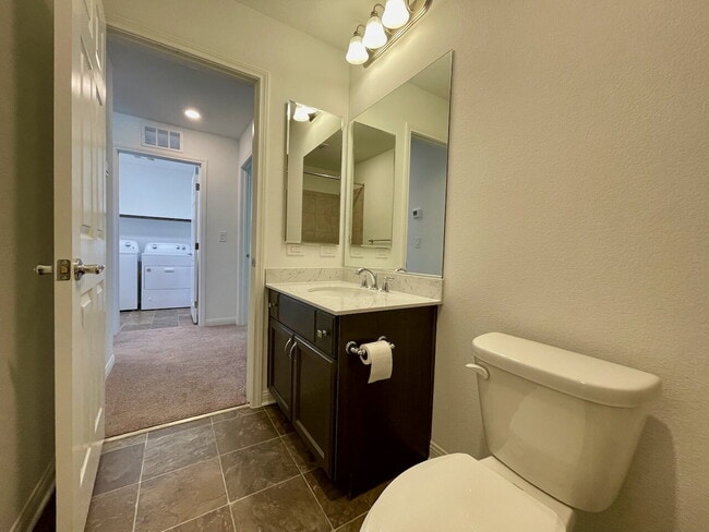 Building Photo - BEAUTIFUL 5 BED 3.5 BATH 3 FLOORS 2 CAR GARAGE SINGLE FAMILY HOME W/ LARGE LOFT & BACKYARD FOR RENT!