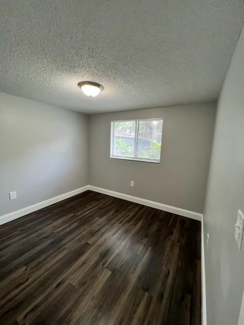 Building Photo - 1003 34th Ave W