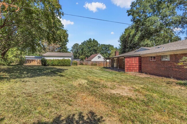 Building Photo - Newly Renovated 3 bed 2 bath in Memphis, TN