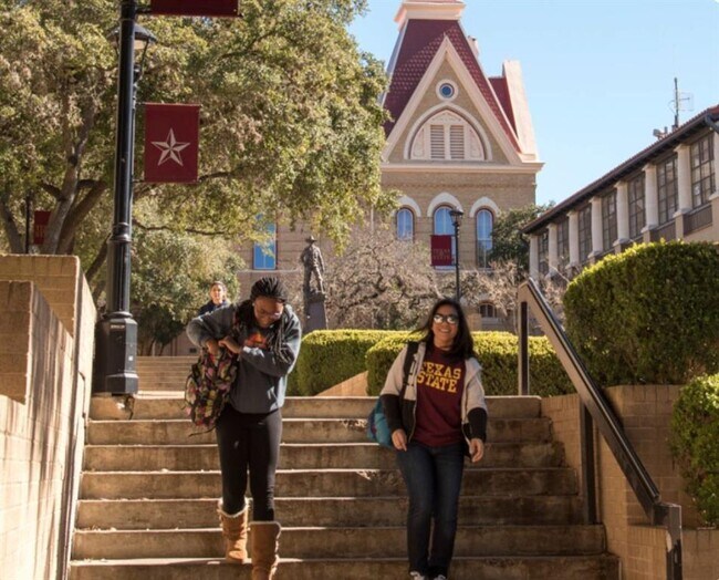 Building Photo - 835 Old Ranch Rd 12