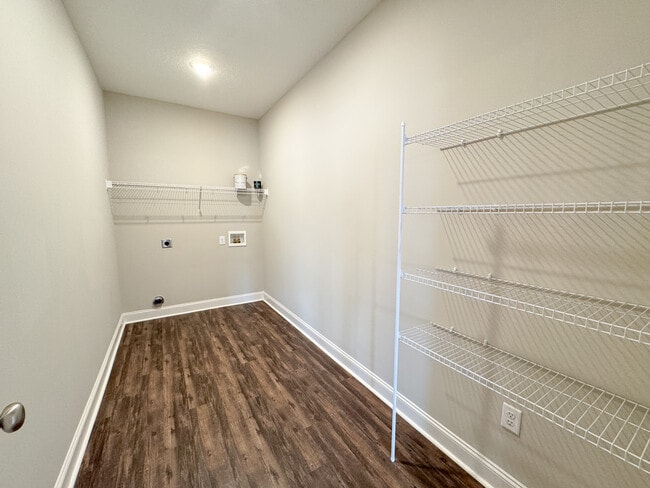 Building Photo - 93 Stockyard Rd