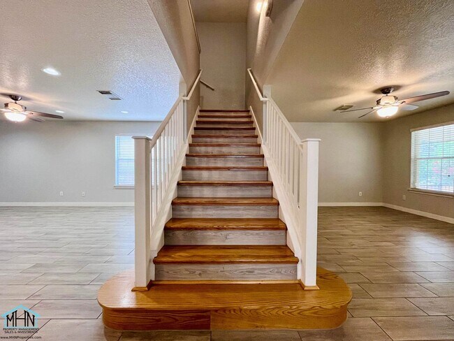 Building Photo - 11205 Forest Pass Ct