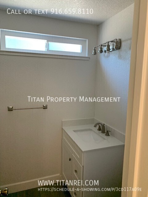 Building Photo - 1784 Klamath River Dr