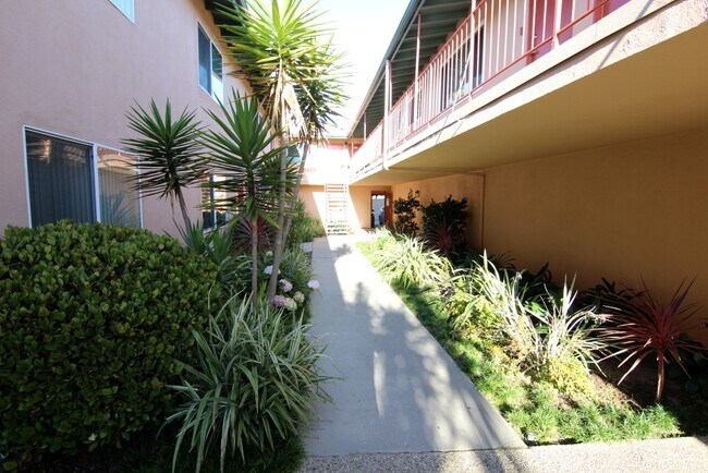 Building Photo - 20606 Anza Ave