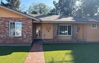 Building Photo - Beautiful 3 Bedroom 2 Bathroom House in Granda Hills