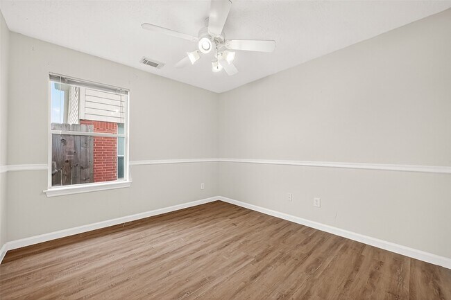 Building Photo - 5517 Autumn Ash Ln