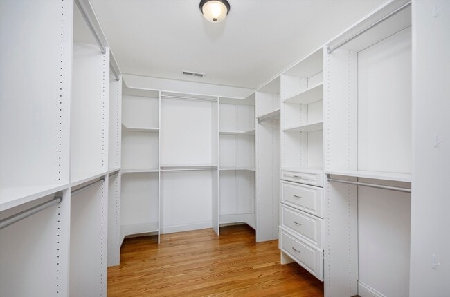 Building Photo - 14 Brattle Ln