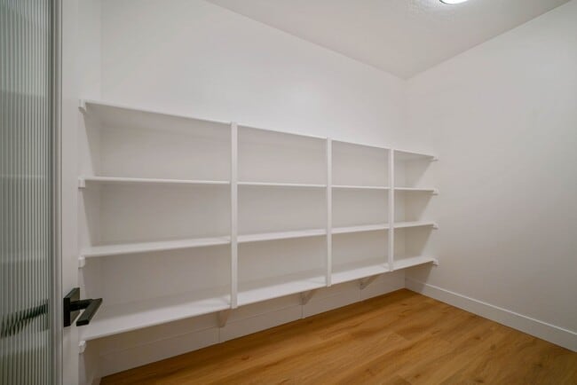 Building Photo - 3Bd/2Ba Single Story Home - Available Soon!