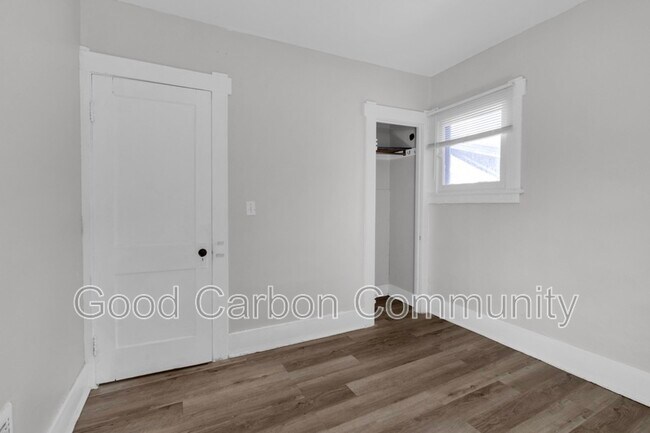 Building Photo - 2273 Delaware Ave