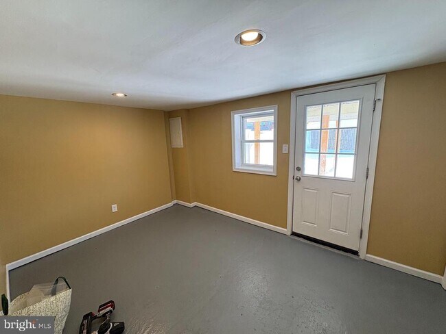 Building Photo - 3251 Morning Glory Rd