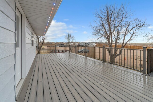 Building Photo - 10240 Potomac St