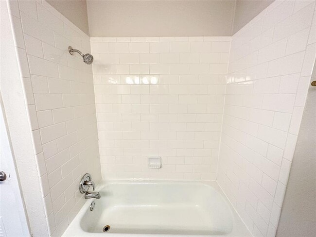 Building Photo - 11513 Whitewing Ave