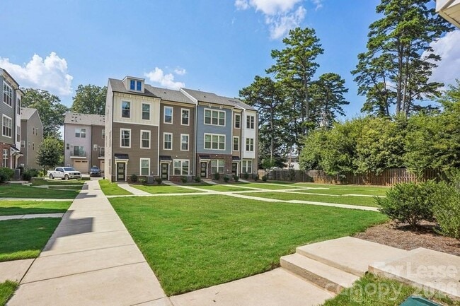 Building Photo - 342 Freeland Pk Dr