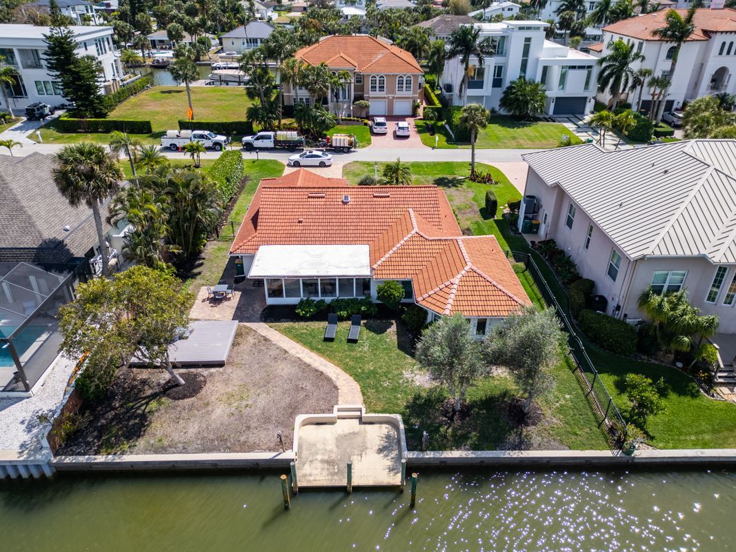 Building Photo - 455 Bayside Ave
