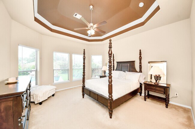 Building Photo - 3422 Stone Springs Dr