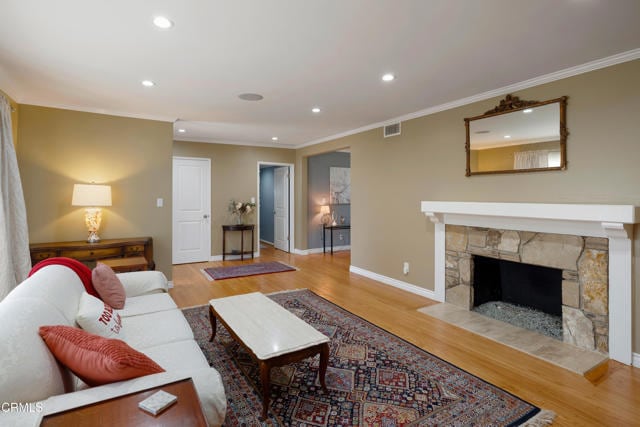 Building Photo - 142 W Santa Anita Terrace