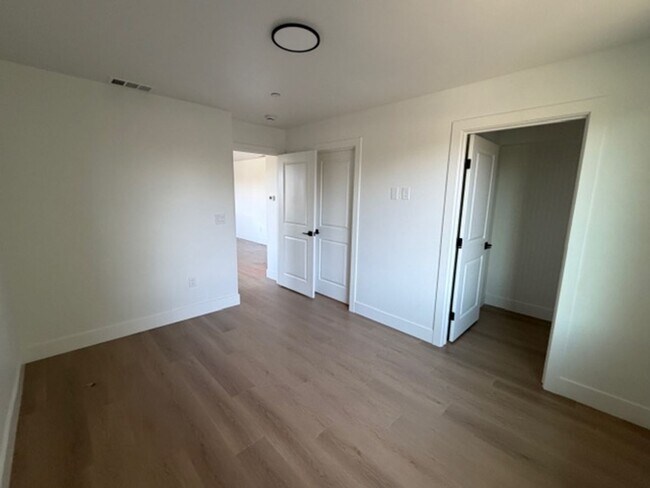 Building Photo - 4740-4760 3rd St, Rocklin, CA 95677