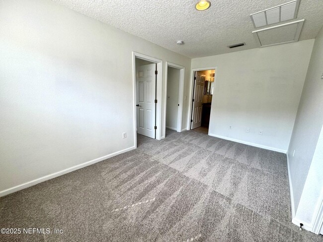 Building Photo - 1500 Calming Water Dr
