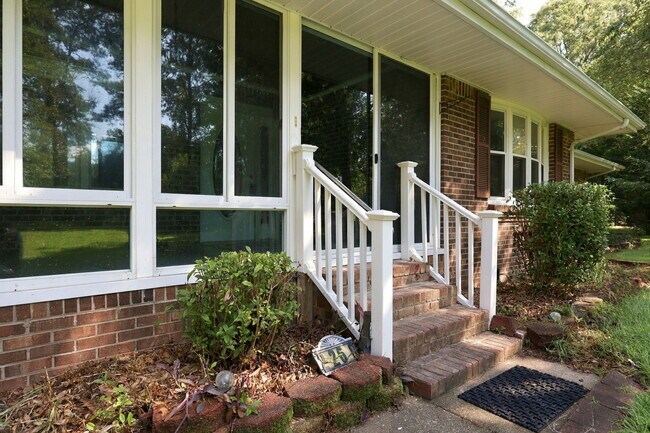 Building Photo - 2260 Indian River Rd