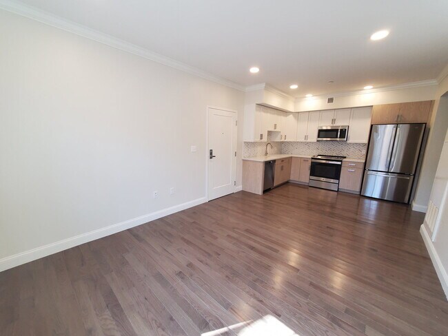 Building Photo - 39 Herrick Rd