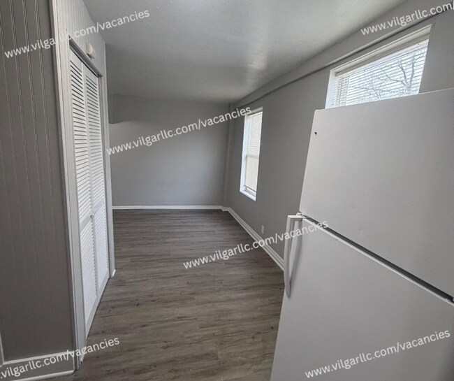 Building Photo - 4200 Jefferson St