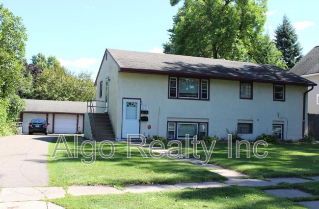 Primary Photo - 4029 2nd St NE