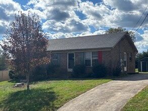 Building Photo - 102 Rainbow Ct