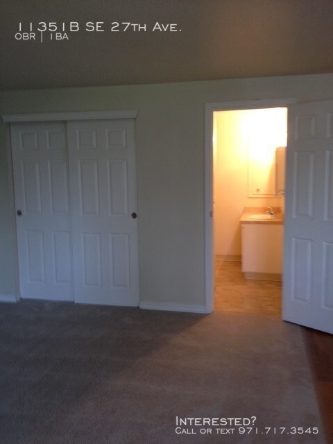 Building Photo - Dutch Village Apartments