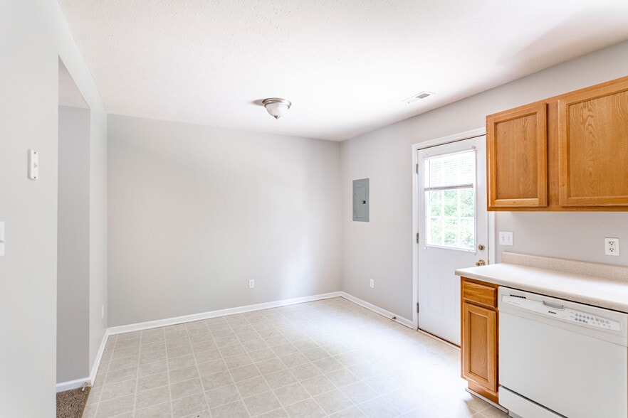 Building Photo - 1074 Blane Dr