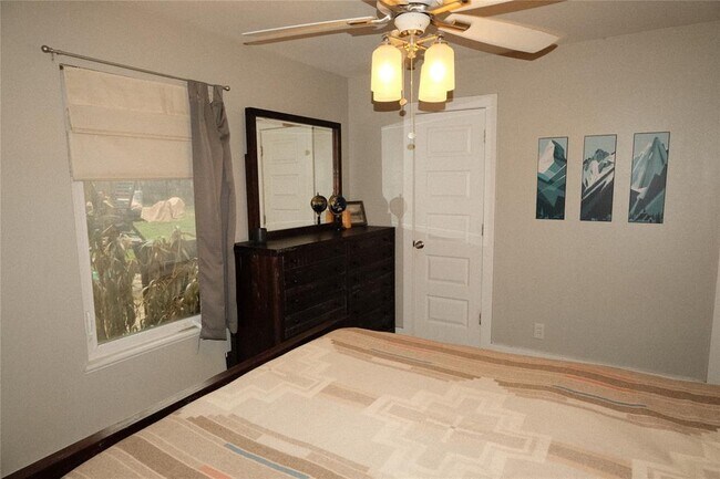 Building Photo - 1517 Weyford Dr