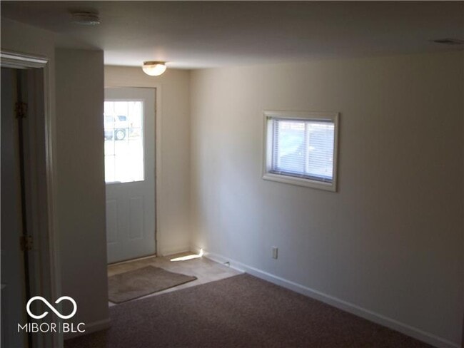 Building Photo - 2605 E Midland Rd