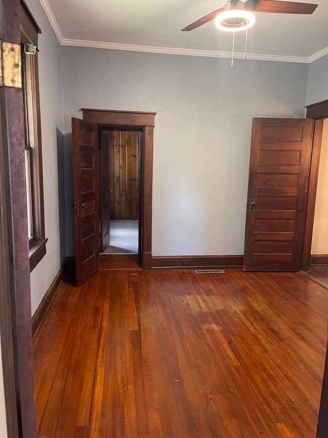 Building Photo - Charming 3 Bed / 1 Bath Bungalow – Prime Location Near Downtown Hickory