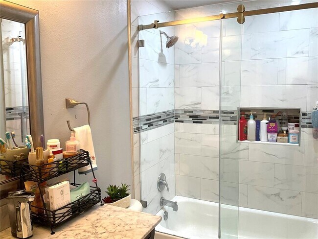 Building Photo - 9315 Candlemaker Ct