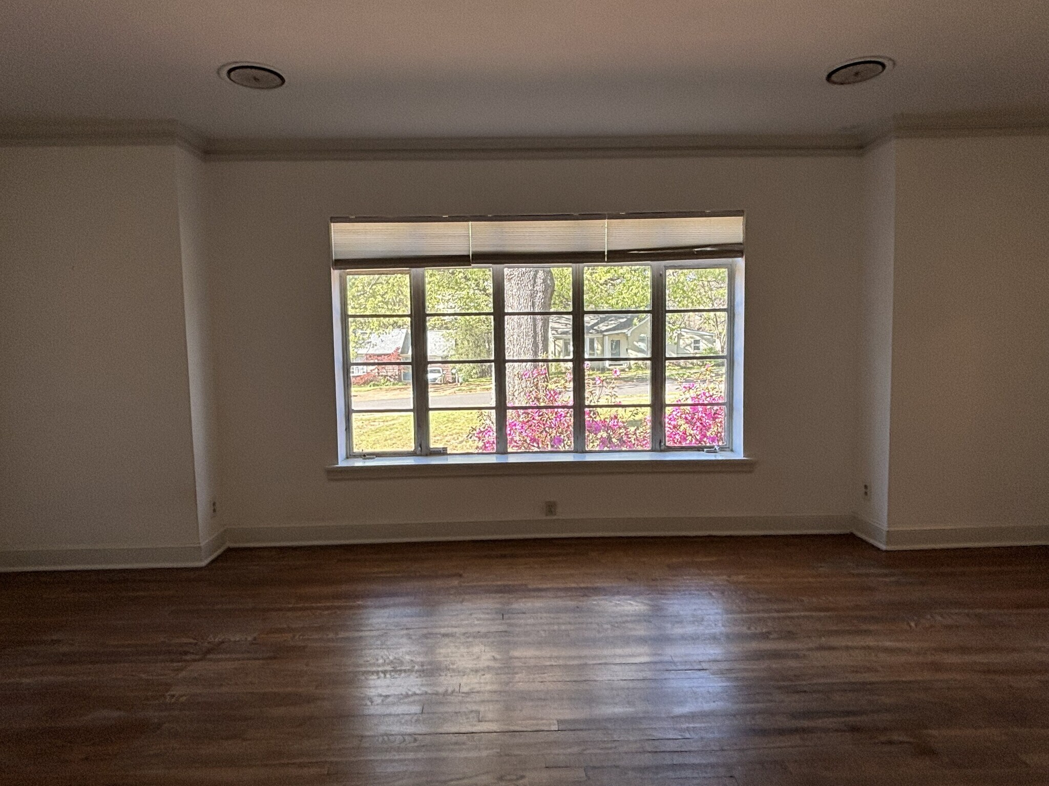 Building Photo - 3659 Highland Park Pl