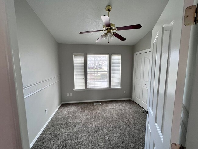 Building Photo - $1,895. - Coming soon! 4 Bed, 2 Bath with ...