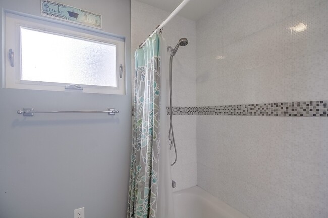 Building Photo - 4276 Kerwood Ct