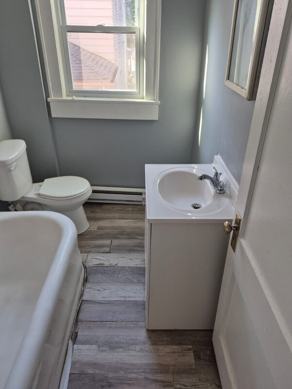 Building Photo - 904 Ash St