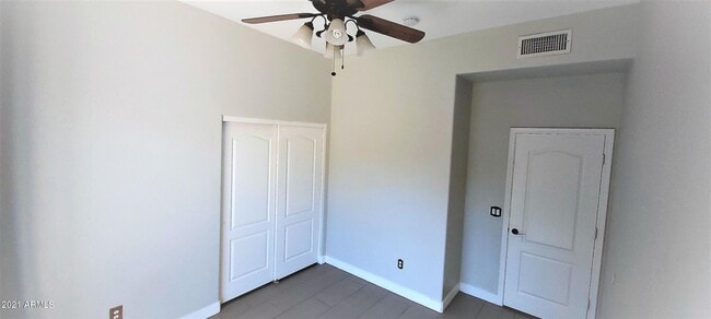 Building Photo - 3741 N Ladera Cir