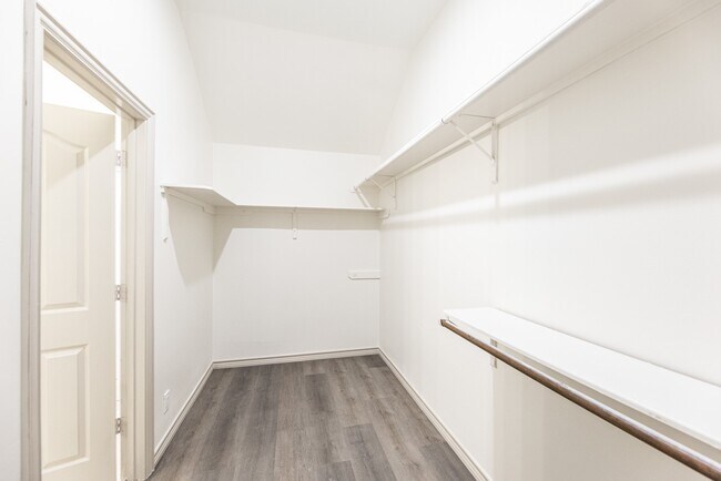 Building Photo - 32506 Rosella Ln