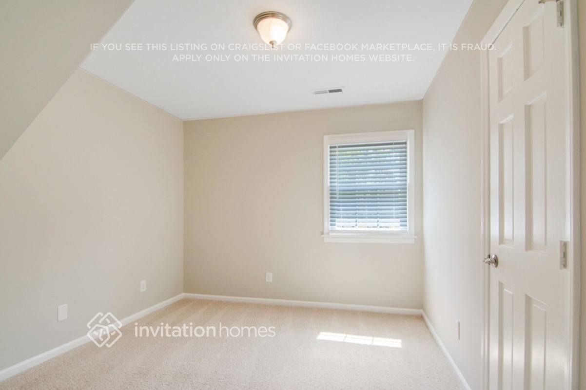 Building Photo - 7725 Audubon Dr