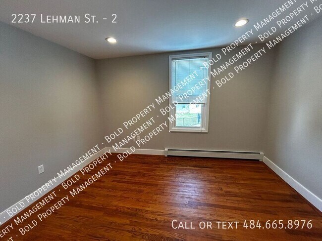 Building Photo - 2237 Lehman St