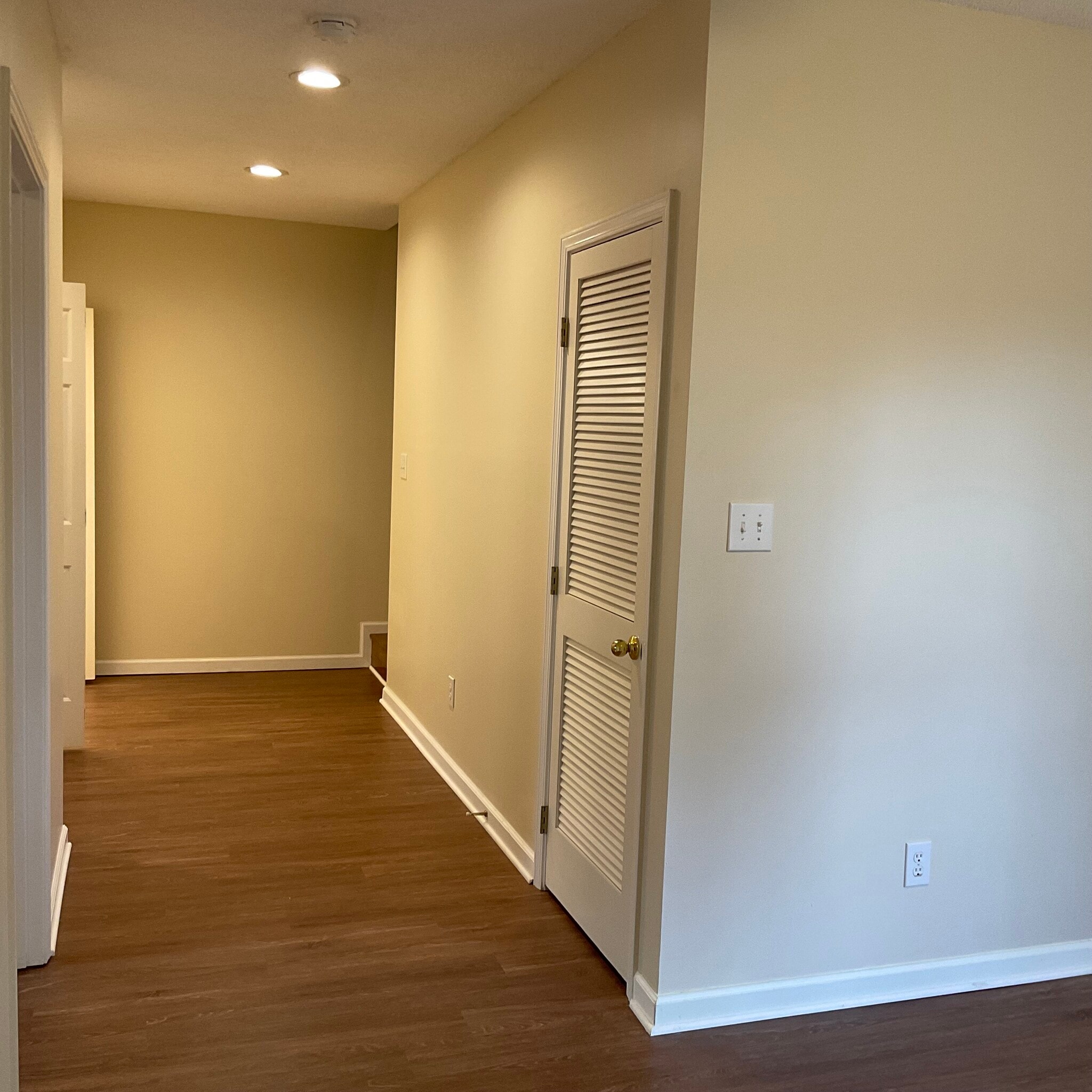 Storage under stairs (right) - 10 Hillsboro Dr