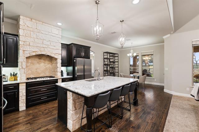 Building Photo - 251 Hlavek Rd