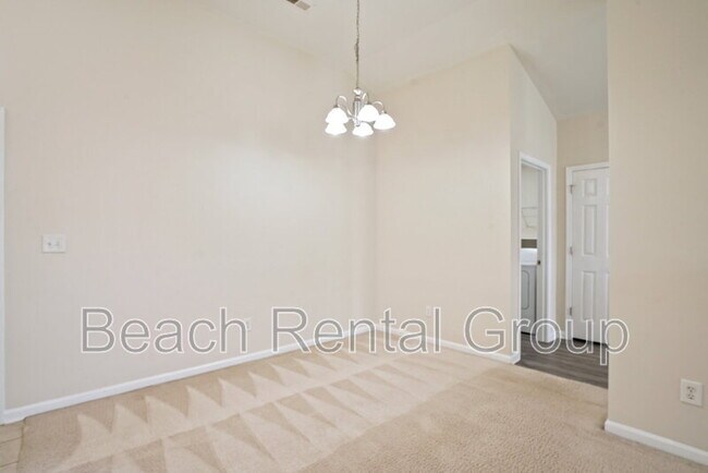Building Photo - 3096 Rockwater Cir