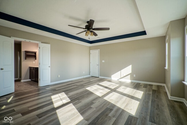 Building Photo - 5764 Bluff View Ln