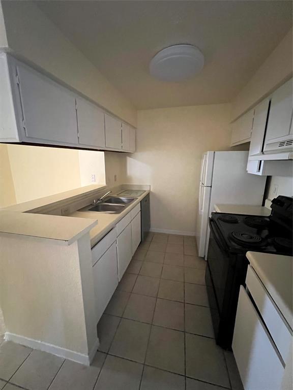 Building Photo - 9000 Bissonnet St