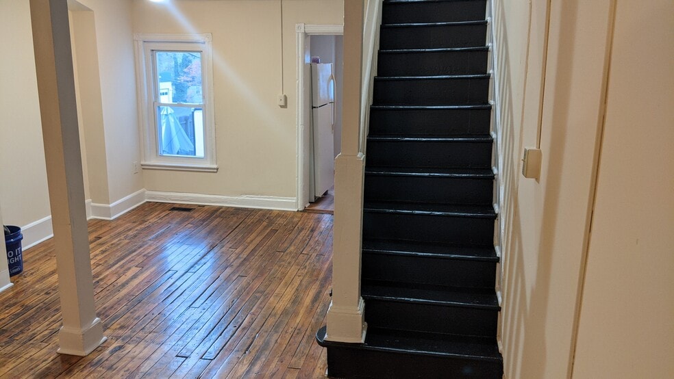 Building Photo - 7 Newlinville Rd