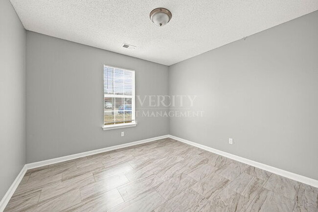 Building Photo - Frayser Beauty !!!!!! Section 8 Welcomed !!!!!